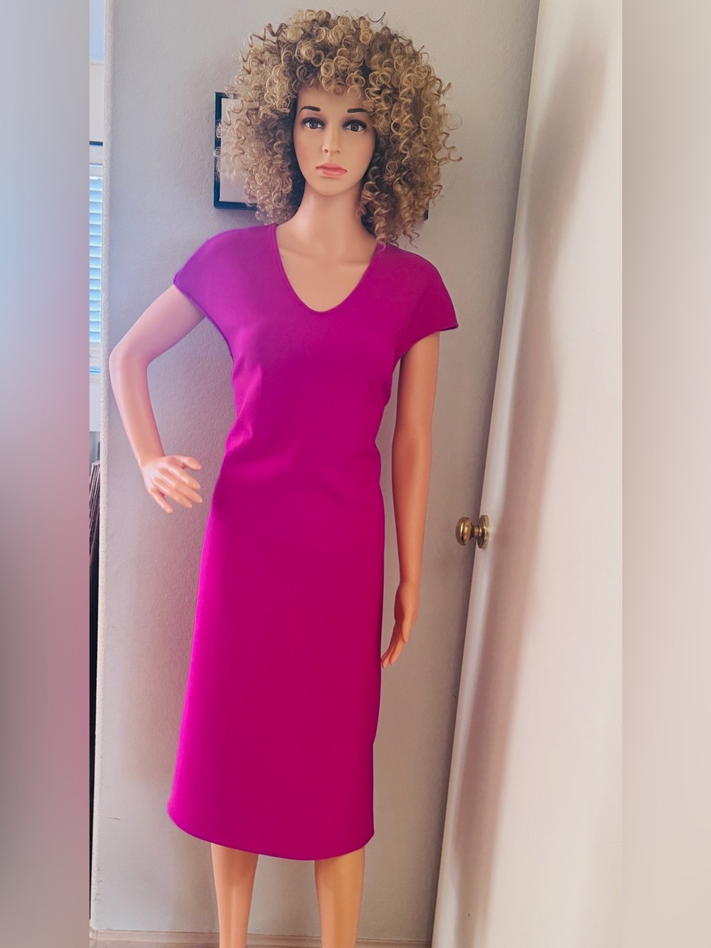 Sleek V-Neck Midi Dress in Fuchsia